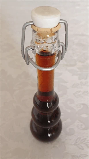 בקבוק יין מיניאטורי